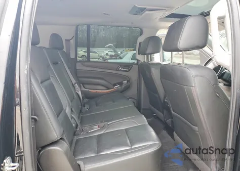 2020 Chevrolet Suburban C1500 Premier z USA, uszkodzony, nr VIN 1GNSCJKJ5LR265032